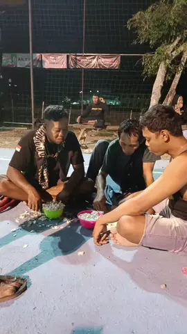 Kumpul barengan #kudalumping  #jaranan  #turonggjatikunciputih  #pengikut 