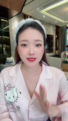 Kem trắng mạnh k bết 