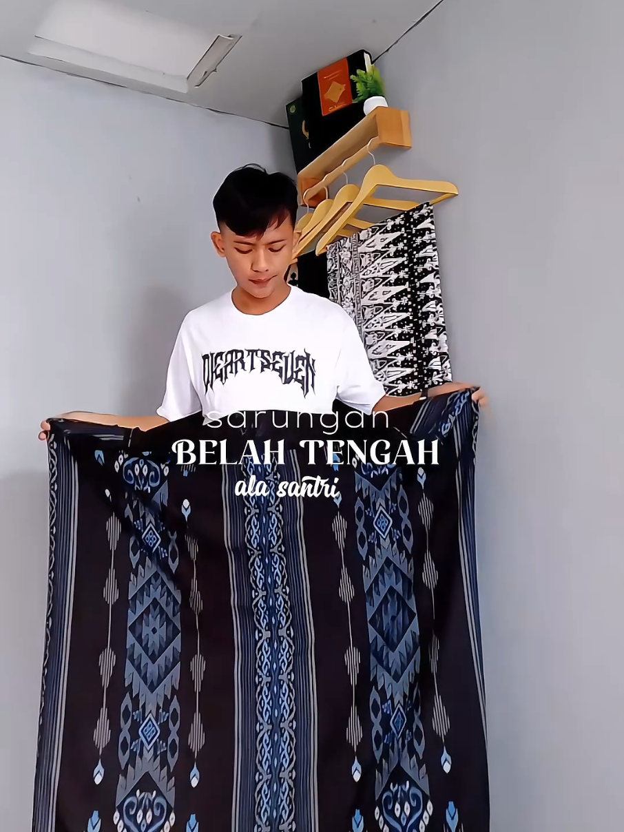 sarung yang aku pakek 👉@Fadli |IG:fadlilutfi_ 👈#sarung #sarungan #sarungardan #promoseruweekend 