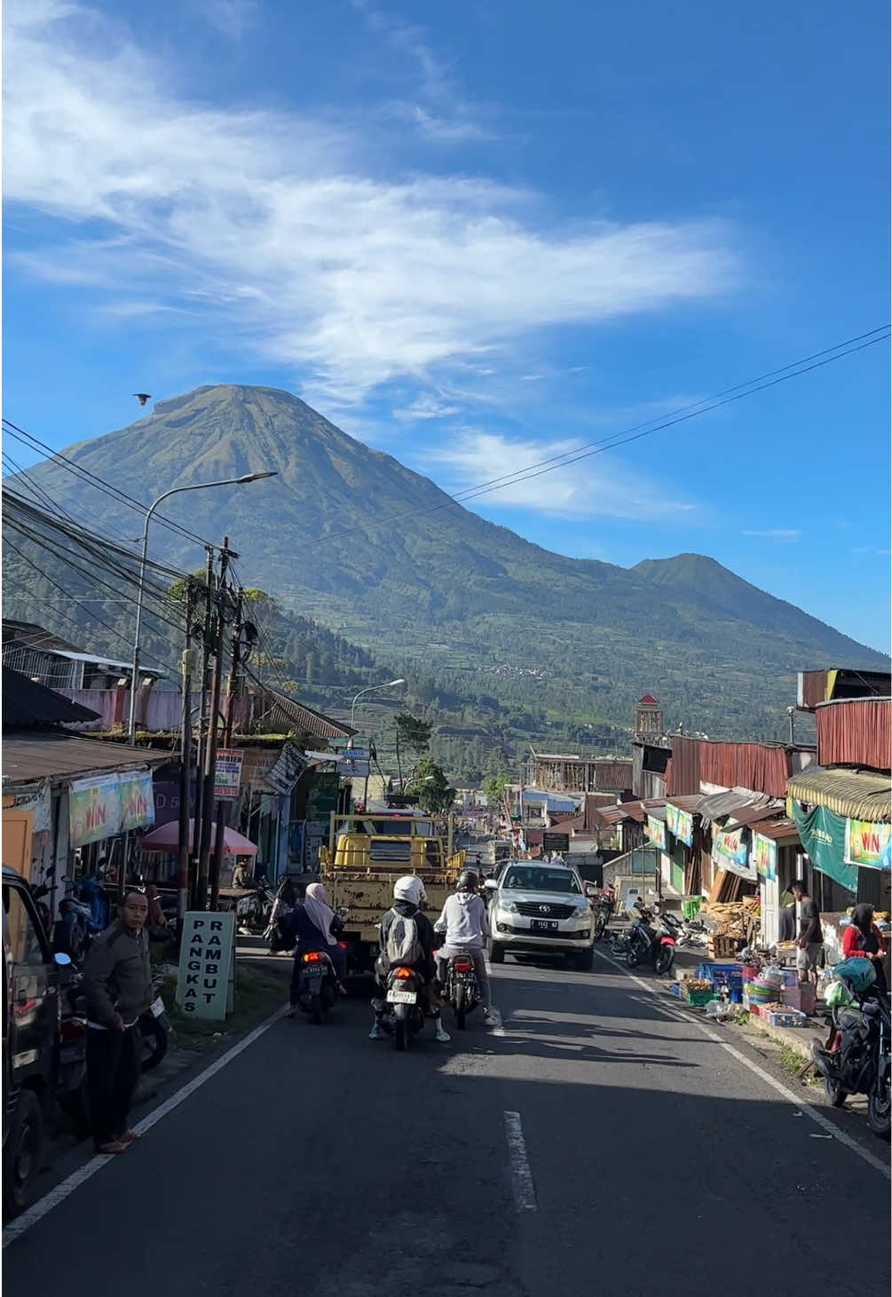 Pasar dengan view terindah yang ada di wonosobo😍 #pasarkejajar #dieng #dieng_wonosobo #wonosoboasri #wonosobo24jam 