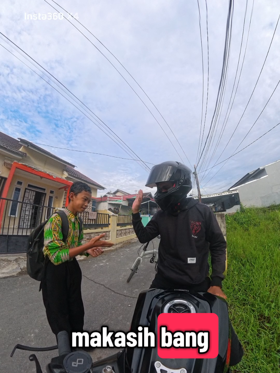 ketemu anak sekolah yg katanya udah follow 🤣 #anaksekolah #anaksekolahan #fyp #pontianak #kalimantanbarat 