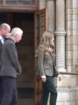 Beautiful as always the Princess of Wales #katemiddleton #fashion #modeoui #julianamodine #fyp   Going trough cancer treatment is not easy. Be kind! 🙌♥️