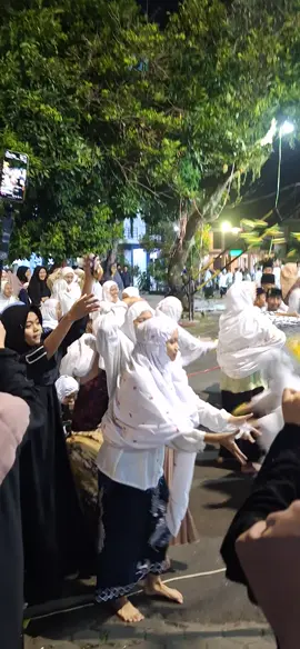 keseruannnn maulid d pndok..karena tdk ad liburan#alqodirijember #fyppppppppppppppppppppppp #fyp #dpurpusat 