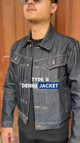 Kalo sebelumnya Sage Denim ngerilis Type I dan Type III denim jacket, nah sekarang gilirannya Type II denim jacket-nya nih.👌  Coba absen yang udah nakis denim jacket ini! #sagedenim  In frame: Canine Type II 14oz Deep Indigo Denim Jacket  Size S
