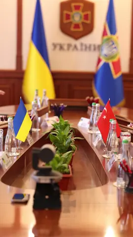 Зустріч із представниками Посольства Туреччини в Україні. Обговорили зміцнення партнерства та нові спільні проєкти для посилення безпеки. 🇺🇦🤝🇹🇷 #Нацгвардія #NGU #Ukraine #Turkey #Partnership     