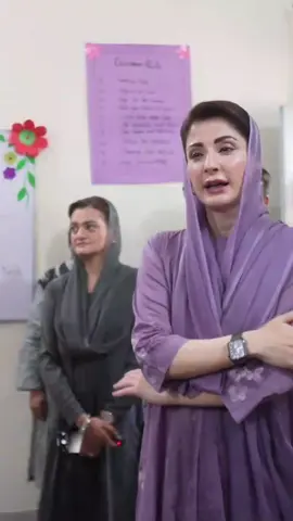 Punjab Chief Minister Maryam Nawaz visiting a relief camp near Lahore #punjab #floods @maryamnawazofficial
