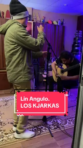 Sesión de Guitarra junto al maestro Lin Angulo guitarrista de los Kjarkas de Bolivia para el nuevo tema junto a Moraya y JMacelly#moraya #juliaca #loskjarkas #linangulo #jmacelly 