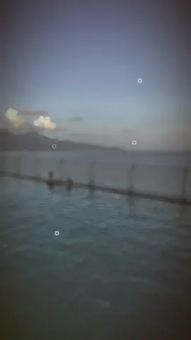 Ai còn duyên thì còn là nguời thân,hết duyên thì kg còn gì để nói