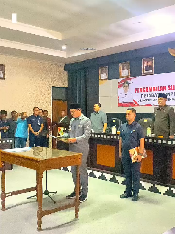 Bupati Tubaba Lantik 13 Pejabat Eselon II, Tekankan Peningkatan Kinerja dan Penguatan Ekonomi Lokal. Kamis, 4 September 2025 📍Ruang Rapat Bupati Tubaba
