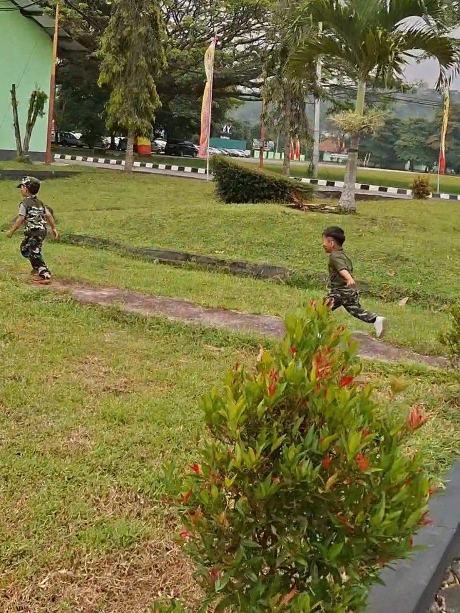 smakin dikejar bocil larinya makin kenceng, bikin ngos ngosan😰😰 #bocillari #ngejarbocil #anaklari #anaklucu #fyp  