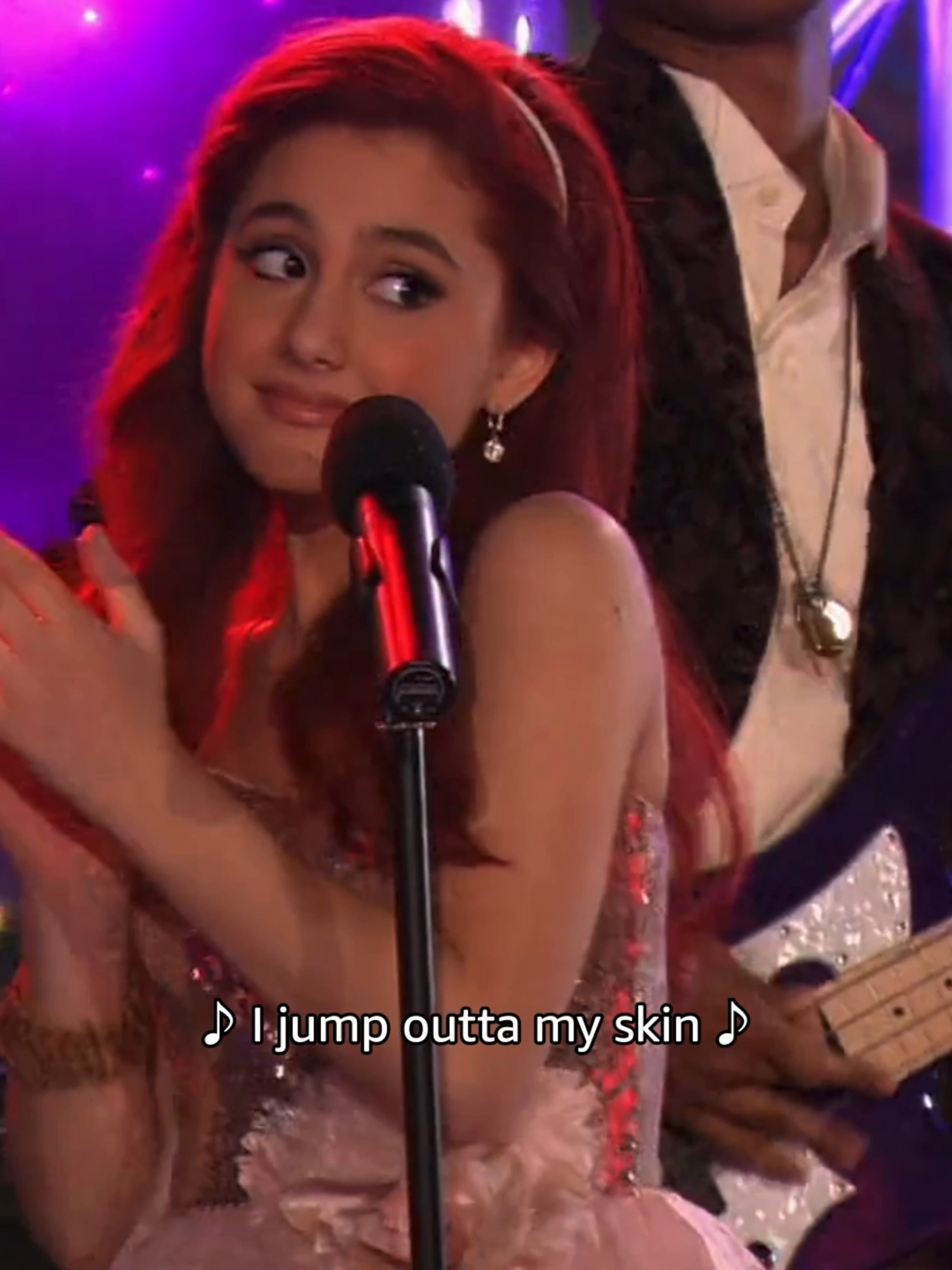 My best friend's brother is the one for meeeee 🗣️💘 Victorious available to Buy on Prime Video ✨ #Victorious #VictoriaJustice #ArianaGrande #LeonThomasIII #MattBennett #PrimeVideo @victoriajustice @arianagrande @leonthomas