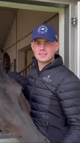 @harrisonashton1 made his debut at the European Championships earlier this summer, helping his team secure a bronze medal 🥉. In the latest edition of the Digital BD Magazine, Harrison addressed some of our most burning questions about his time at the Europeans 🌍 Check out the full article for FREE in our Digital BD Magazine!  #BritishDressage #U25EuropeanChampionships
