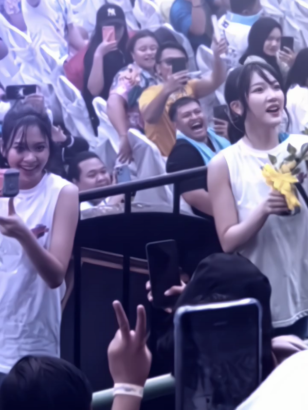 lucu bngt sii,smpe mamah sndiri disiram🍸🗿 .  #marshajkt48 #zeeasadel #jkt48 #jkt48newera #fypシ゚  cr:@𝐙𝐀𝐍 - am 10k 1 tahun dibio 