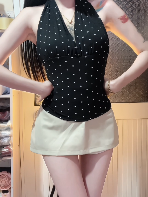 áo cổ yếm  #honggam #reviewquanao #xuhuongtiktok #phoidoxinh #aocoyem 