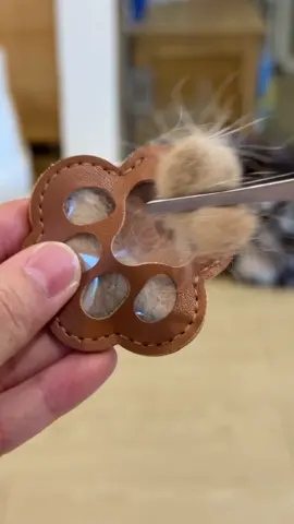 Store your little pet's hair at home and keep it close to you! In your package! Whenever you miss them, they will always be there for you! #TikTokShop#foryou #keychain#pendant#cathair#dogslovers#doghair