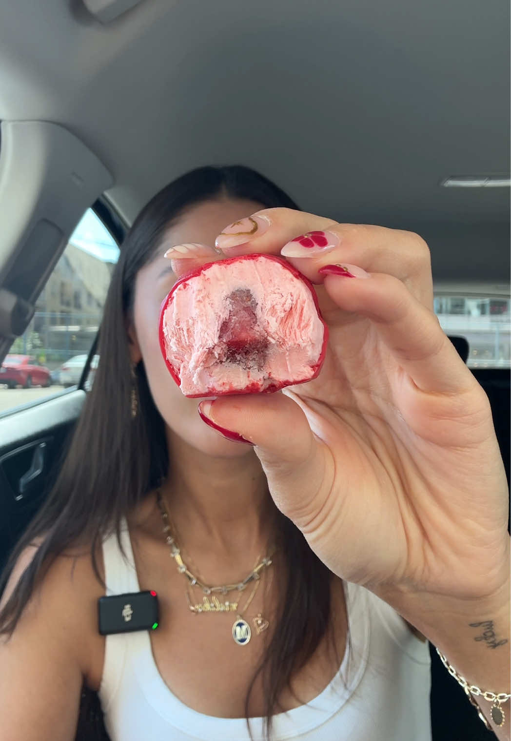 Kutuyu İzmir Bayraklı Luna’da bulabilirsiniz. Fiyatı 300₺ *reklam @lunapatisseriebakery 
