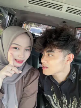 pak guru dan bu guru otw ngajar nih#reyanzel 