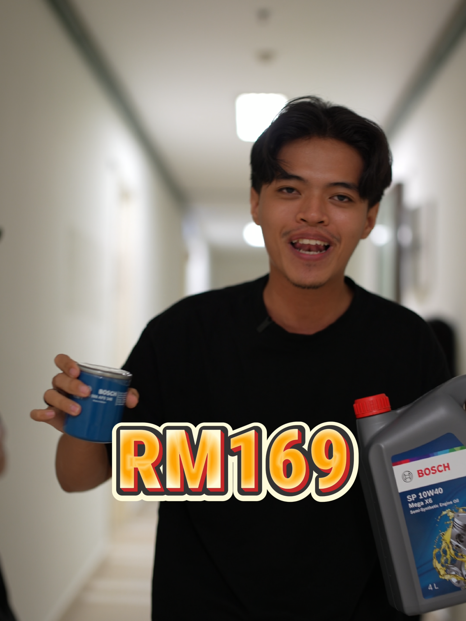 RM300-400 untuk servis? 😏 Bro, ServAuto Servis Pakej lengkap tukar minyak enjin di bawah RM200 je, balance boleh lepak minum matcha kopi 🍵 #servauto #serviskereta #pakejservis #minyakenjin #minyakhitam #servisberkualiti #keretasmooth #carservice