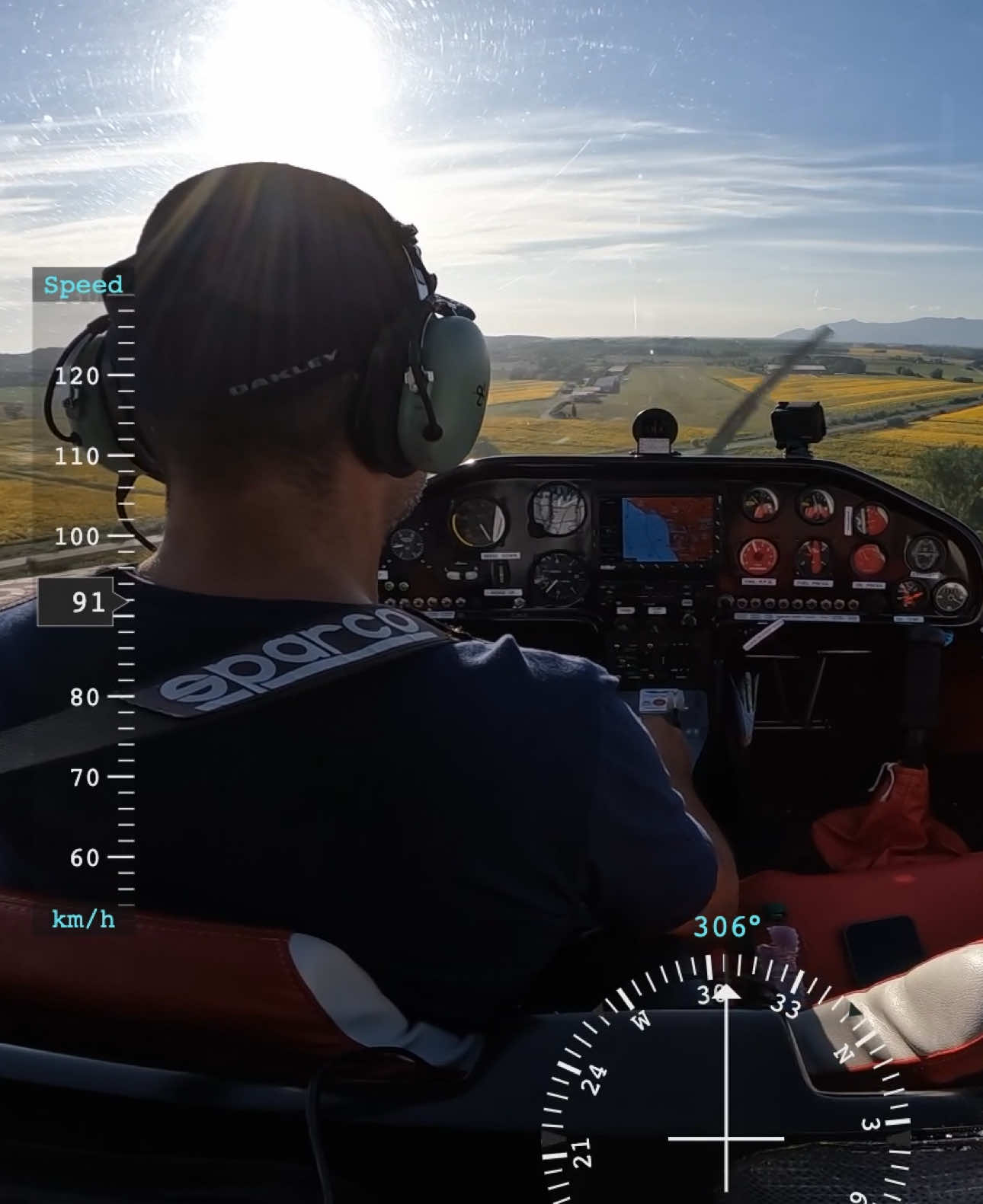 Sei in volo e senti per radio 📻degli amici 💪😎🛬 #promeccsparviero #aircraft #vds #plane #creatorsearchinsights  