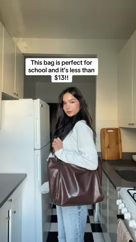 Perfect school bag for the fall semester!! #fyp #LanguageLearning #fall #schoolbag #brownleatherbag 