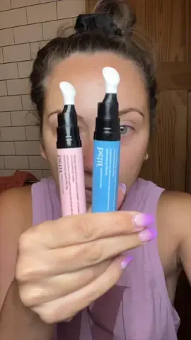 I'll never dip my finger into a jar again. The Belif aqua bomb eye gels make so much more sense in a pen form! #belif #aquabomb #belifaquabomb #aquabombeyegel #undereyecircles 