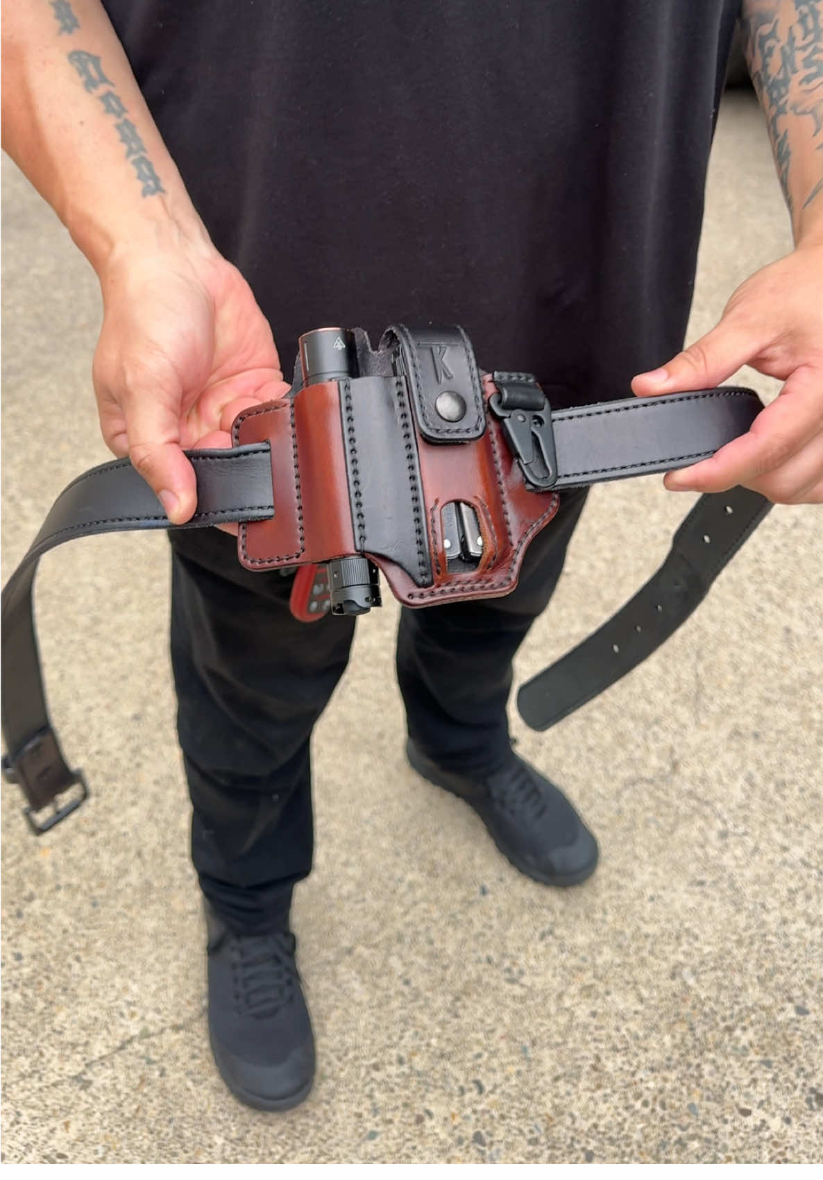 Sheath up and get organized with our handmade leather tool belt holders.  #sheath  #leather #tools #belt #multitool 