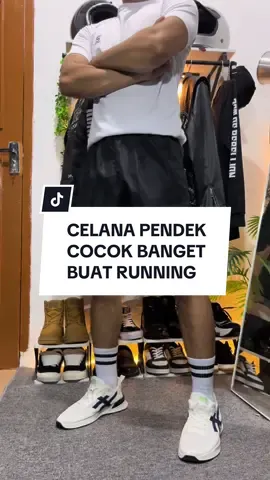 Asli ini keren sih buat running #celanaolahraga #celanasport #celanarunning #celanalari #celanagym 