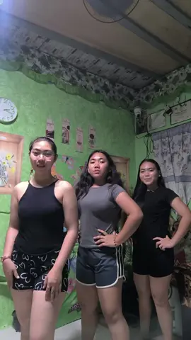 @Anne6 @itz_yaniiii bonding sg mag tiya. 🤣