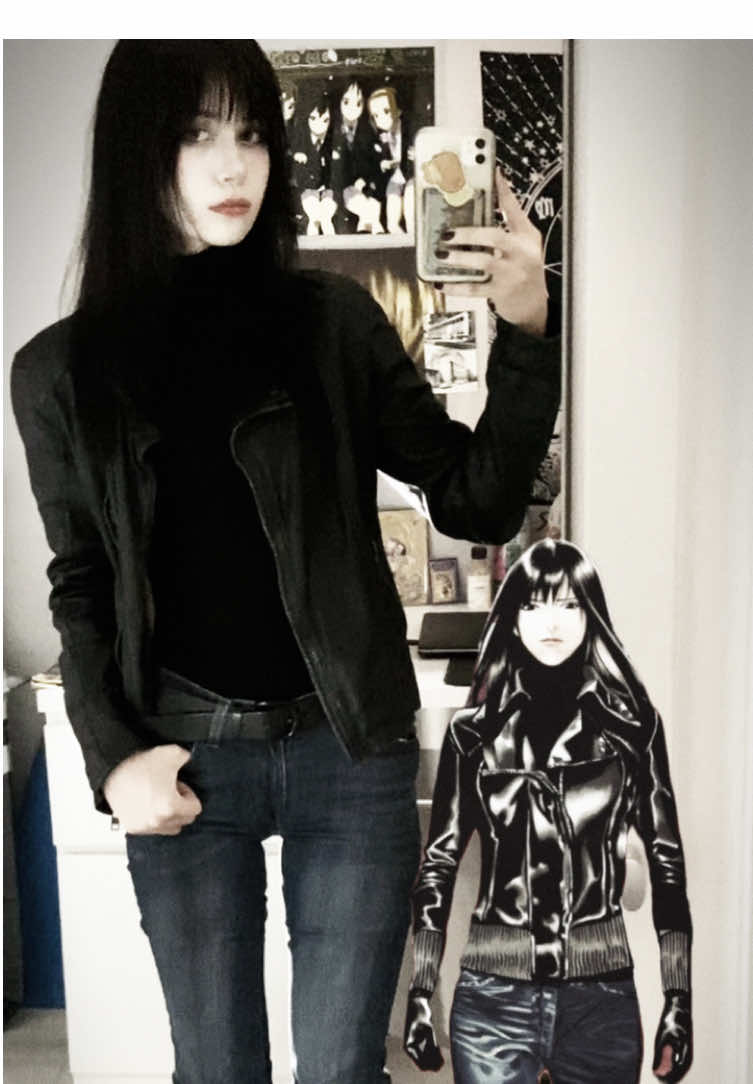 i forgot about the gloves! #naomimisora #deathnote #cosplay #fashion #naomimisoracosplay 