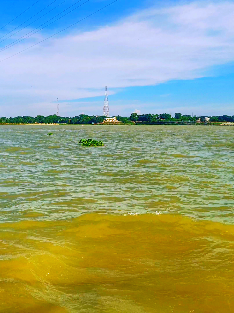 জীবন কি আর থেমে আছে 