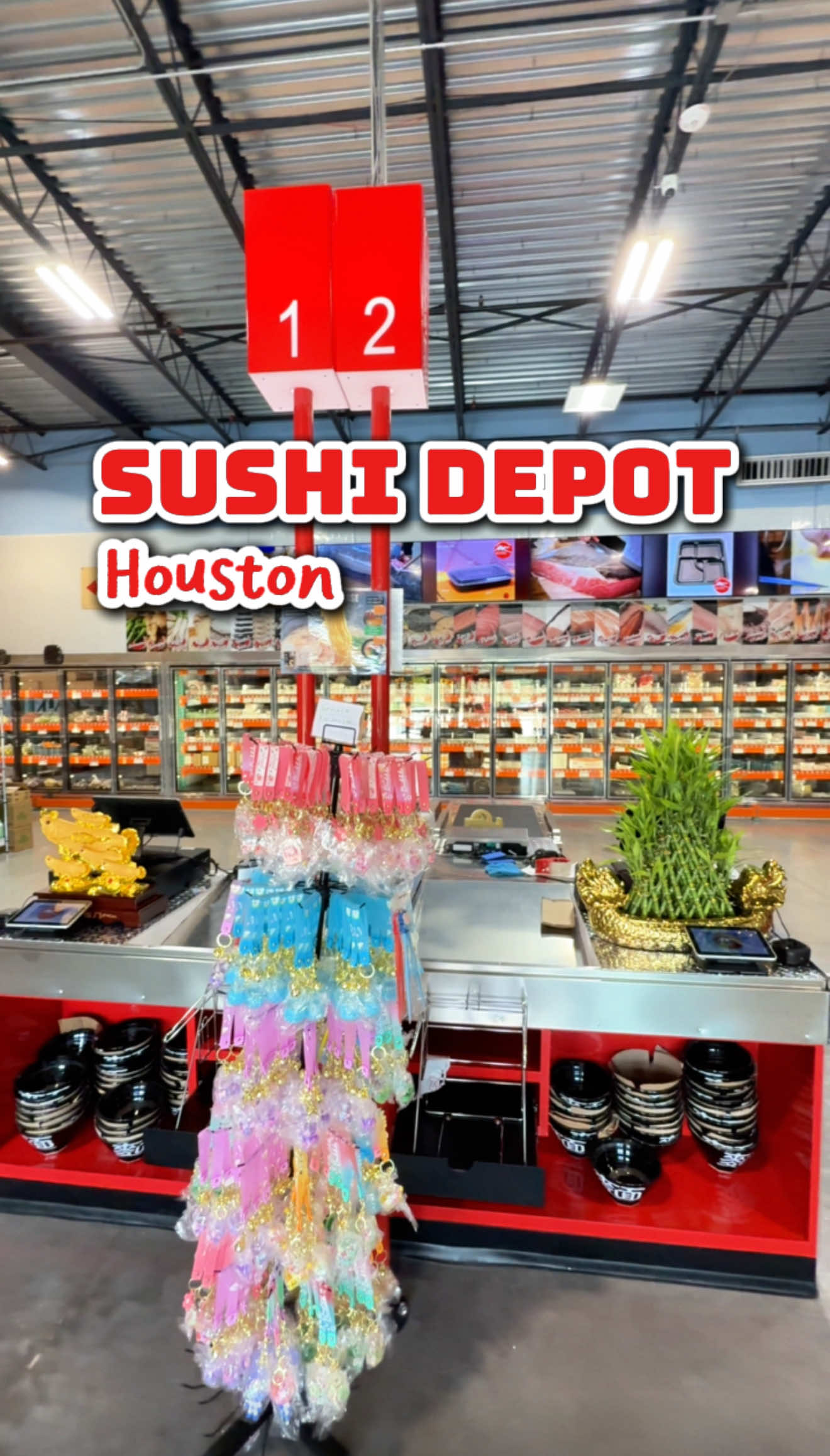 *NO MEMBERSHIP REQUIRED! 🍣 When I saw SUSHI DEPOT off Beltway 8 and Beechnut, I had to check it out 👀   They've got a big frozen section with premade foods you'd see at all kinds of Asian restaurants, wholesale sized products like sauces, boba, ramen soup bases, and so much more food.  They have restaurant products like takeout containers, chopsticks, sushi boats, etc. It was a lot of fun walking around and imagining that I owned a restaurant 😂 📌 8205 W Sam Houston Pkwy S, Houston, TX 77072 #houston #houstonfoodie #houstonfood #houstontx #wholesale        