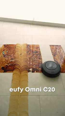 Other robot vacuums smear messes, the Omni C20 actually cleans them! 🧼 #fyp #CleanTok #robotvacuum 
