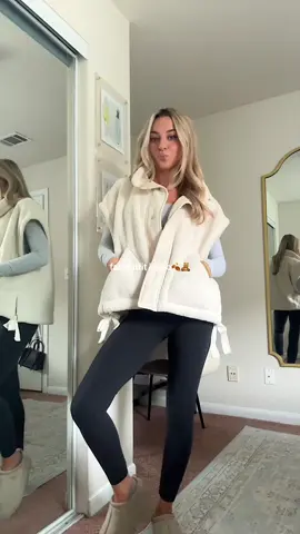 it’s september which means uggs are back!! details 🔗 in my LTK! #outfitinspo #falloutfits #comfyclothes #fallfashion #september 
