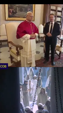 Il vicario di Cristo doveva andare in Palestina a difendere con il proprio corpo gli ultimi. Invece si preferisce trattare con il male in Terra, con scambio di cospicui regali. Risultato? Un occhio di riguardo per i cristiani a Gaza. È questo quello che ha insegnato il cristianesimo? Il messaggio di Cristo può essere interpretato come religione o (più elasticamente) come filosofia di vita, in entrambi i casi non è questo il modo d'agire sulle sue orme. Cristo avrebbe preferito il martirio che stringere la mano a chi uccide quotidianamente. #Vaticano #israele #gaza 