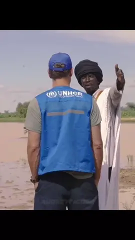 ممثل أمريكي 🇺🇸 مشهور جاء إلى سياحة في موريتانيا أهلاً بك في موريتانيا بلد مليون شاعر mauritania🇲🇷 #fyp 