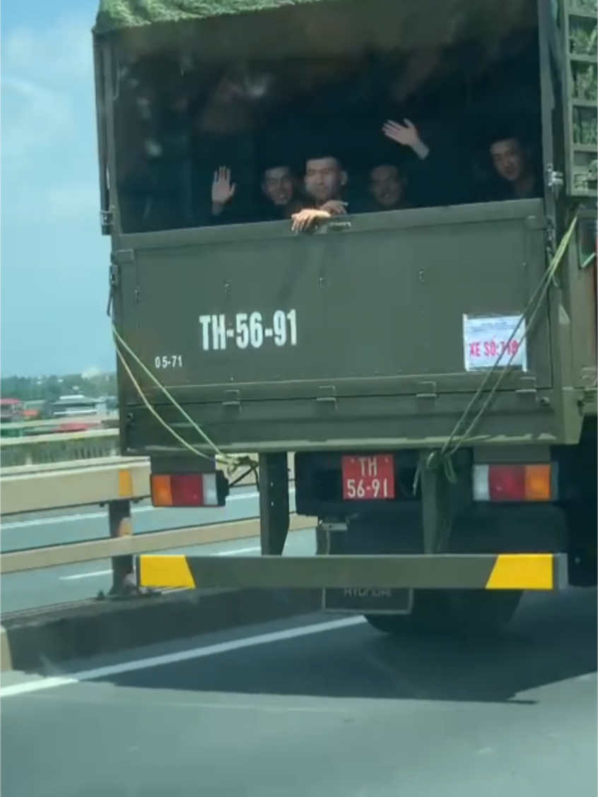 hữu duyên nay đi chơi thì gặp #vietnam #a80 #doantrungquocdieubinh #muimui9 
