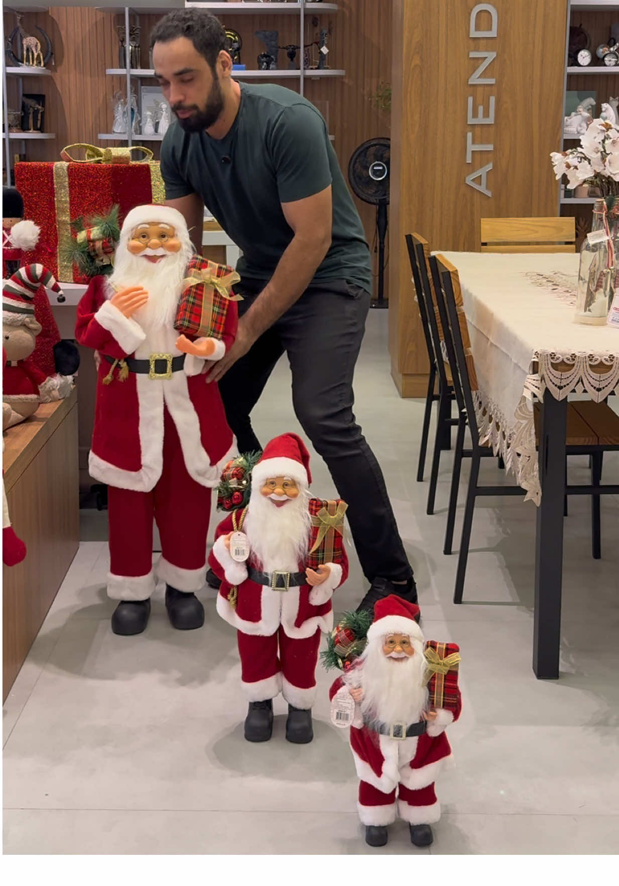 Promoção de natal nesse papai Noel grande 1.10Metros Natalino de luxo para utilizar nessa época Natalina - enfeite de Natal de alto padrão #papainoel
