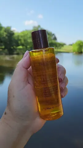 Óleo  para tu cabello ✨ ACEITE ÓLEO TERRAMAR 3 en 1   😍Beneficios 🌿Suavidad y elasticidad  🌿Hidrata sin ser graso  🌿Elimina el frizz  🌿Evita el quiebre 🌿Efecto súper brilloso 🌿Disminuye  el volumen de tu cabello. #hair #longhair #hairstyle 