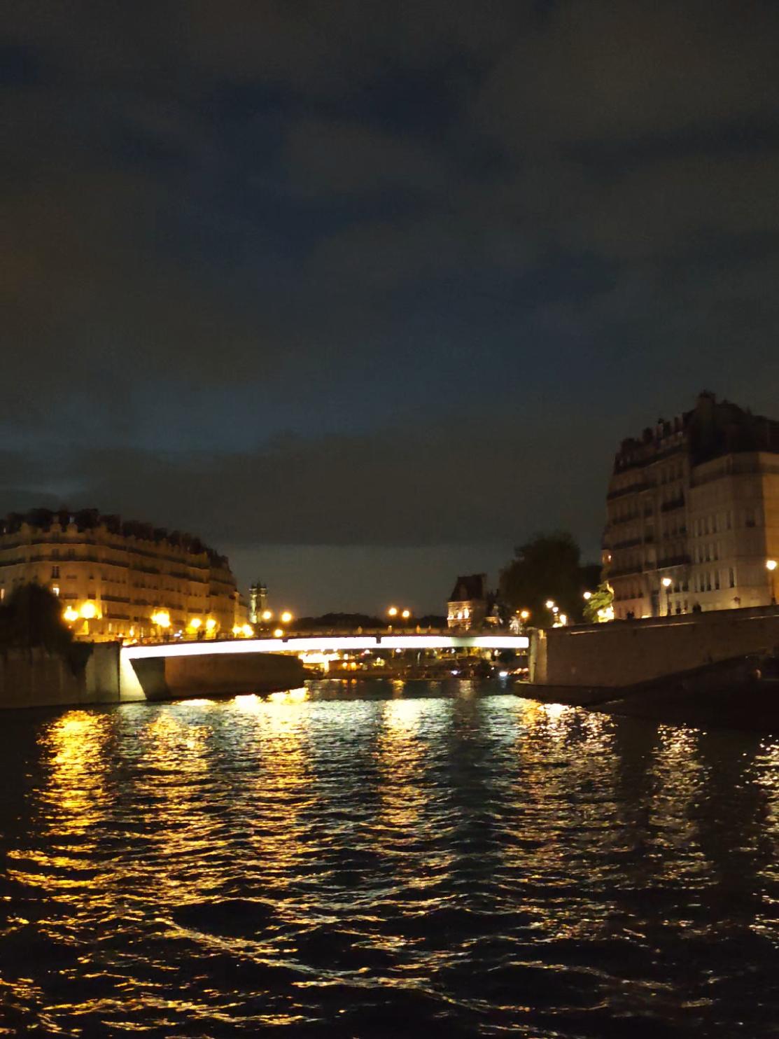 night and day view #eiffeltower  😃🤩😍