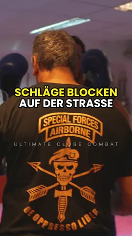 Schläge im Ring zu blocken ist etwas völlig anderes, als sie auf der Straße abzuwehren. #ucchamburg #Kampfkunst #selfdefense 