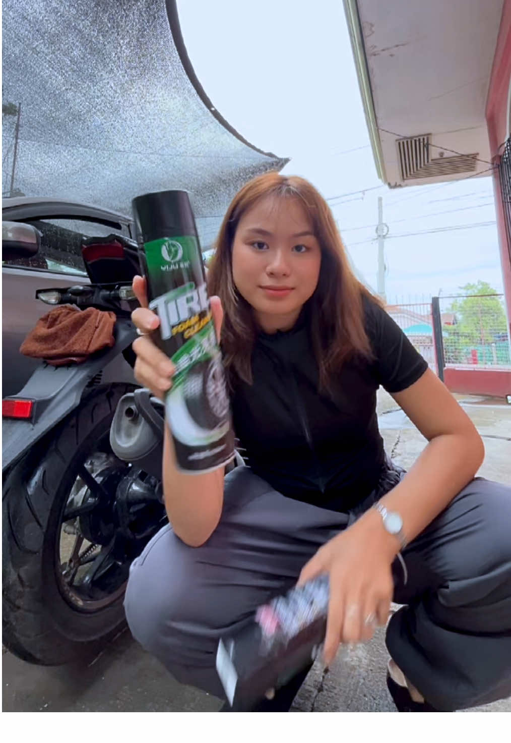 Nakakatamad talaga mag linis pag ulan ng ulan, eto nalang ginagamit ko. . . . . . . . . . . . . . . . . . #tirecleaner, #cardetailing, #detailing, #carcare, #carwash