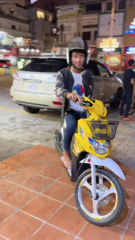 ហេងហេងបង💛🥰 #suzuki #លីហ្វុងទិញលក់នឹងបង់រំលស់ម៉ូតូគ្រប់ប្រភេទ #ទទួលទិញម៉ូតូគ្រប់ប្រភេទ #fyp @fongmotorshop9 @FONG លក់ម៉ូតូ99 @NitaLF168 