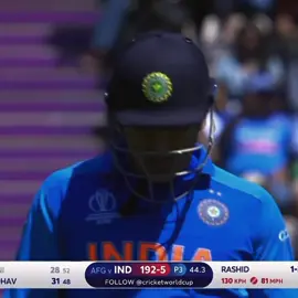 Rashid khan 130 speed bowl vs Dhoni☠ #foryou #foryourpage #viral #viralvideo #growmyaccount 