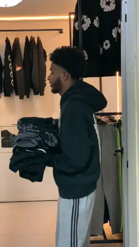 Track pants price 1500#ethiopian_tik_tok🇪🇹🇪🇹🇪🇹🇪🇹ሀገሬ #habeshatiktok #viraltiktok #fyp 