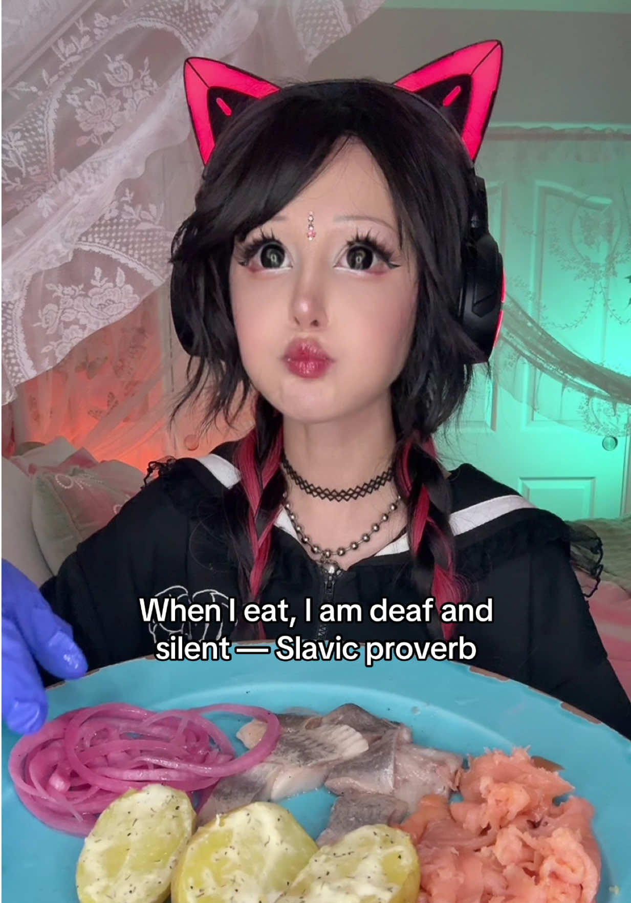 😶