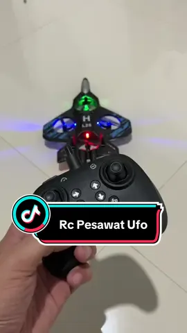 Rc pesawat UFO batrenya cas bahan epp foam mudah di kendalikan dari remote juga #rcpesawat #rcmurah #mainananak #kebot 