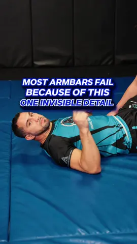 Most armbars fail because of this one invisible detail! 🔥 For more tips like this comment 'Academy’ below and I'll hook you up with the ultimate resource for mastering your technique!  #jiujitsu #jiujitsutips #martialarts #combatsports #bjj