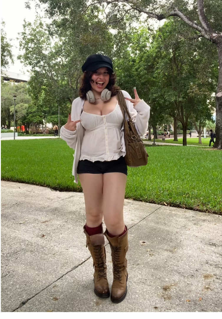 i love college #fyp #styleinspo #fall #fallinspo #OOTD 