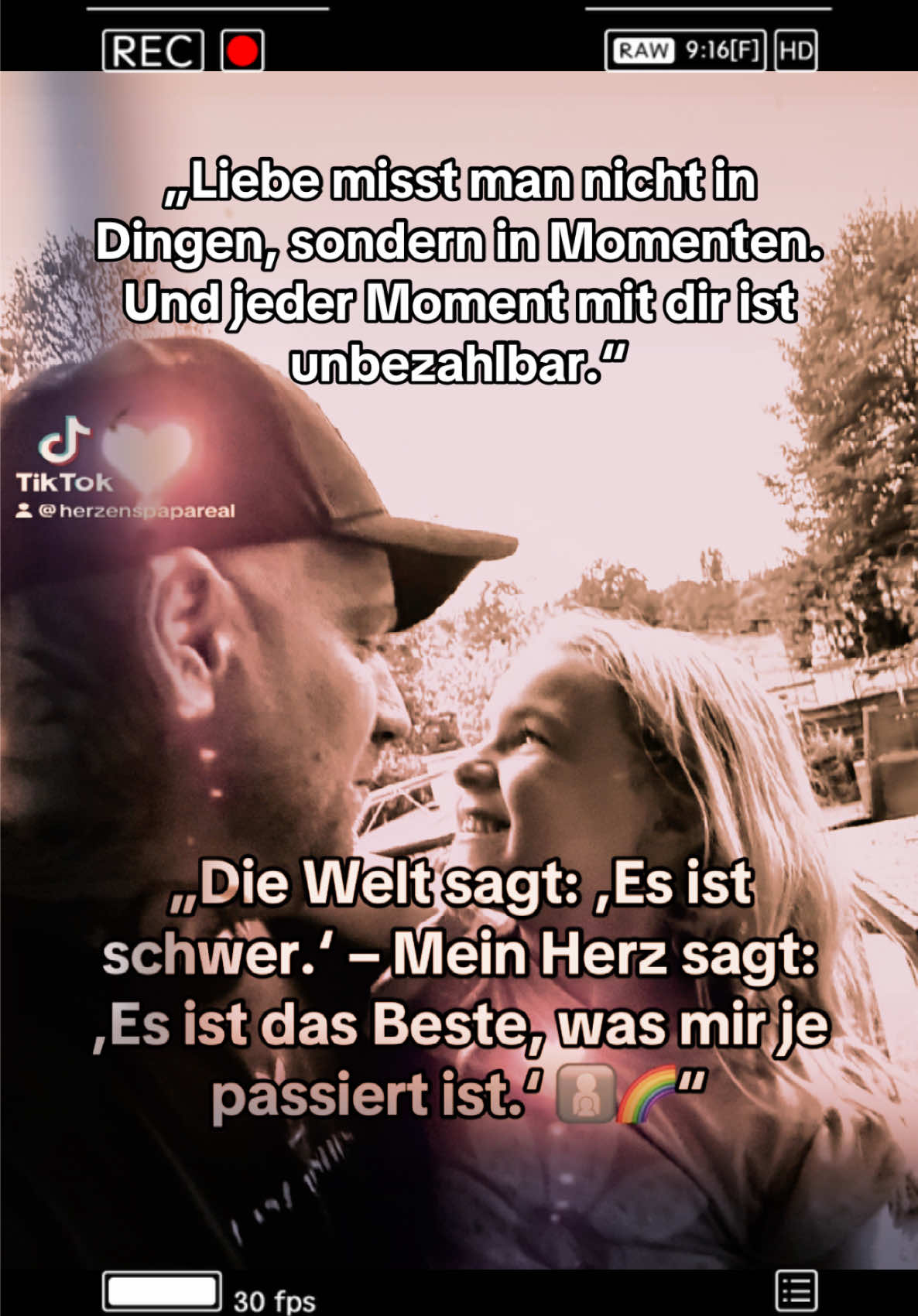 „Liebe misst man nicht in Dingen, sondern in Momenten. Und jeder Moment mit dir ist unbezahlbar❤️#SingleDad #PapaLiebe #Alleinerziehend #VaterTochter #Herzensmoment
