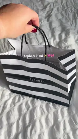 Mini Sephora haul!!✨💗 @Huda Beauty @Kérastase @DanessaMyricksBeauty @Kiehl's Since 1851 #sephora #sephorahaul #makeup #beauty #haul 